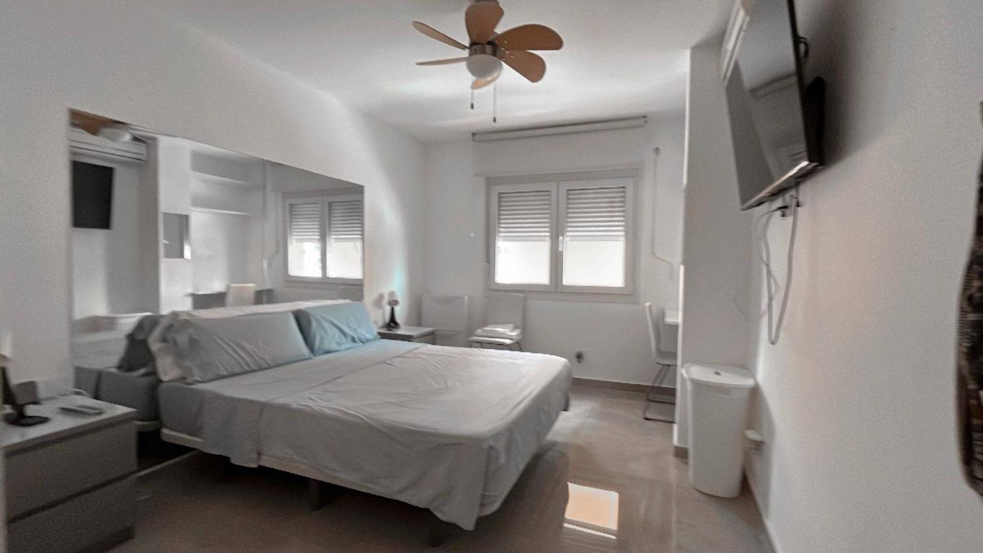 Precioso Dormitorio En El Centro De Torremolinos Bagian luar foto